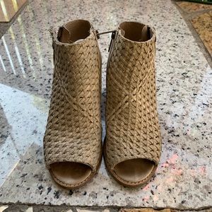Sam Edelman zip up heel leather knitted sandals